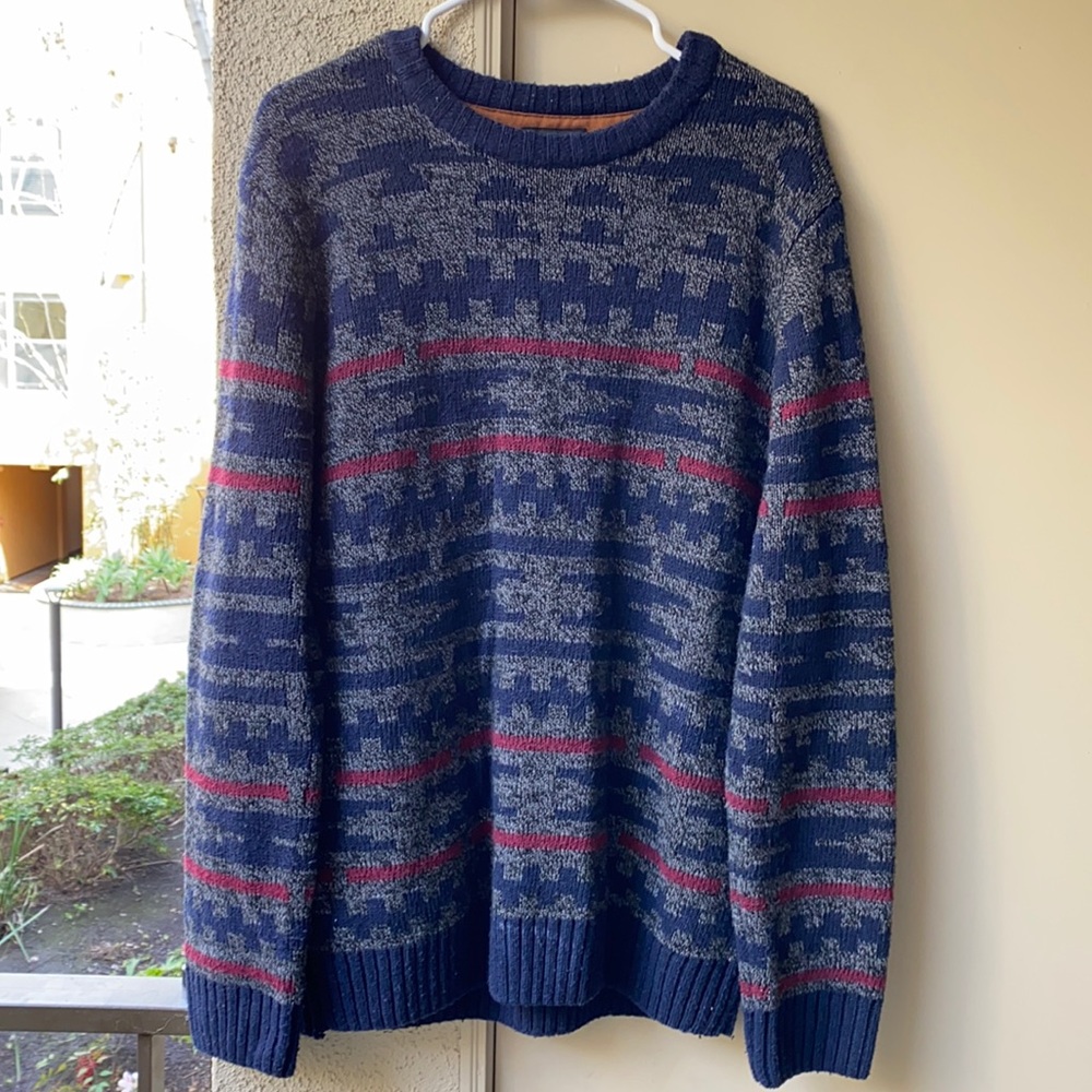 Forever 21 Men’s crewneck sweatshirt